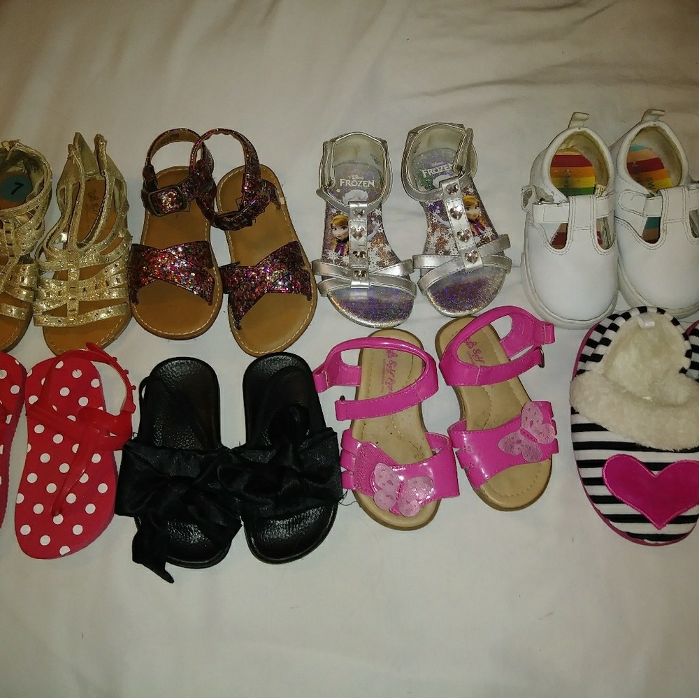 Toddler girls shoes lot of 8